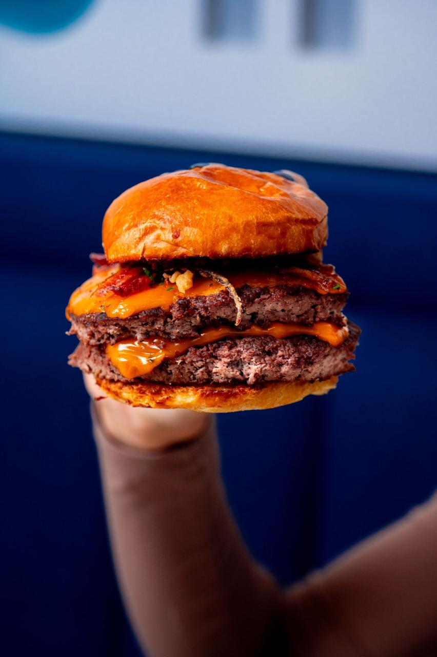 Hamburguesa CMV